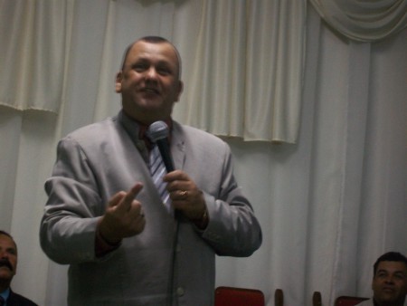 Pastor Rosinei Marques '' O ex-macoinha ''